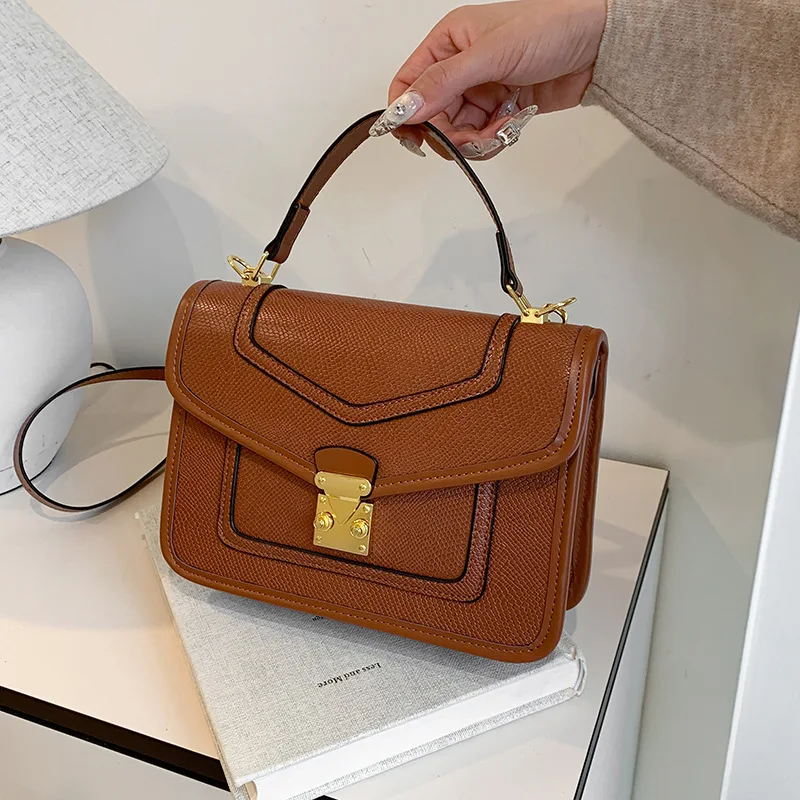 High-quality Small Square Bags. Fashionable and Simple Handbags. New and Versatile Women's Single-shoulder Bags.
High-quality Small Square Bags. Fashionable and Simple Handbags. New and Versatile Women's Single-shoulder Bags.