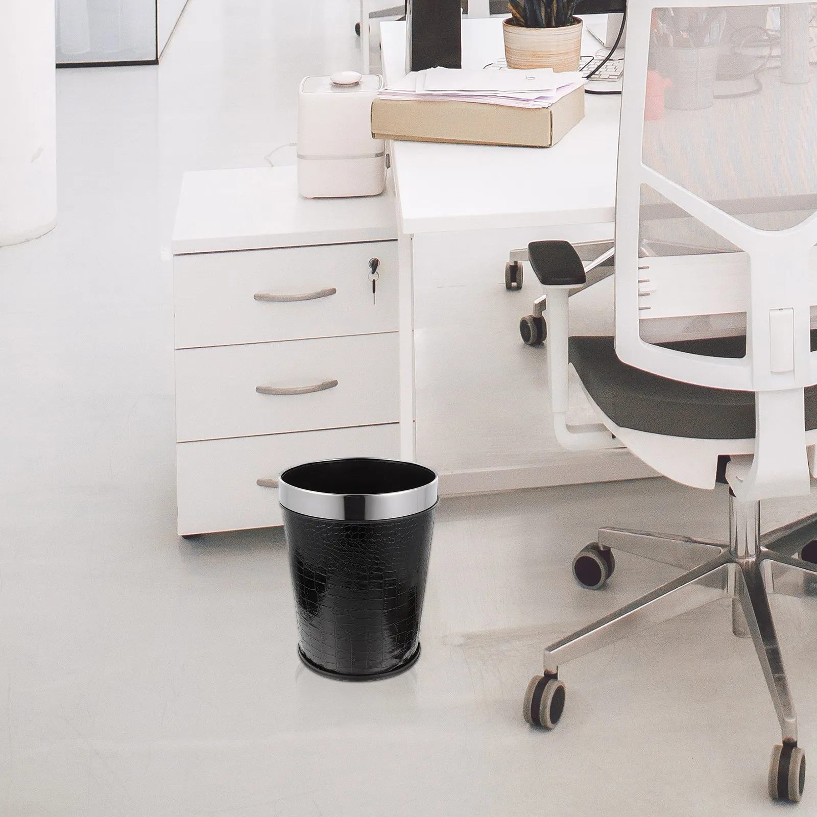 Household Trash Can Sturdy Plastic Lidless Multi-Functional Waste Bucket Bathroom Kitchen Office Garbage Basket
Household Trash Can Sturdy Plastic Lidless Multi-Functional Waste Bucket Bathroom Kitchen Office Garbage Basket