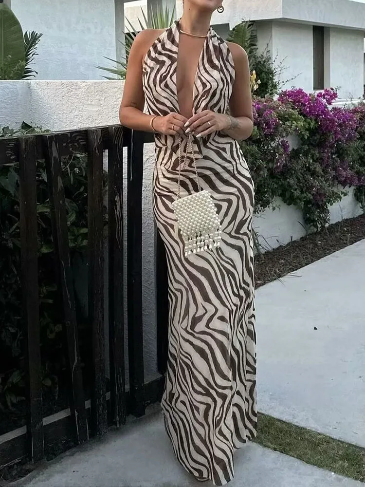 2024 Fashion Women's Summer New High-end Slim Fit Temperament Dress Halter Neck V-neck Printed Tulle Dress
2024 Fashion Women's Summer New High-end Slim Fit Temperament Dress Halter Neck V-neck Printed Tulle Dress