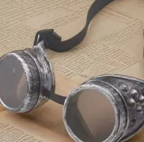 Motorcycle Retro Steampunk Glasses Driver Gothic Sunglasses Protective Glasses Decorations Multiple Models Dress Up Tool
Motorcycle Retro Steampunk Glasses Driver Gothic Sunglasses Protective Glasses Decorations Multiple Models Dress Up Tool