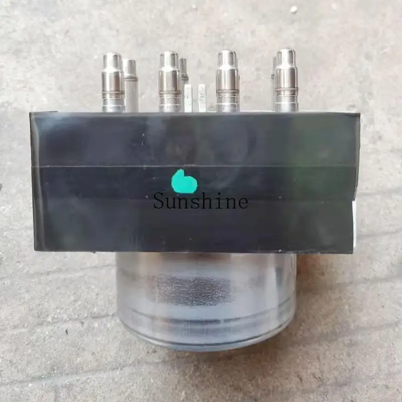 Suitable for Excelsior, Magic Speed S2 S3 H2 H3 Senya m80 original ABS pump brake pump assembly
Suitable for Excelsior, Magic Speed S2 S3 H2 H3 Senya m80 original ABS pump brake pump assembly