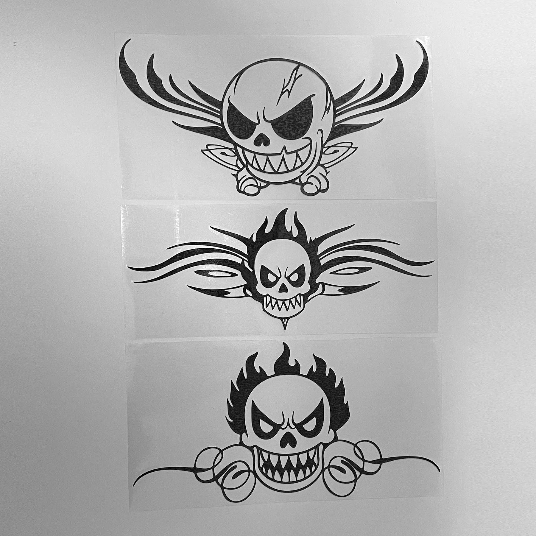 1 шт., тематическая наклейка на автомобиль с красным черепом, выставочная авто наклейка, отличительный предмет для автомобильного стиля
1 шт., тематическая наклейка на автомобиль с красным черепом, выставочная авто наклейка, отличительный предмет для автомобильного стиля