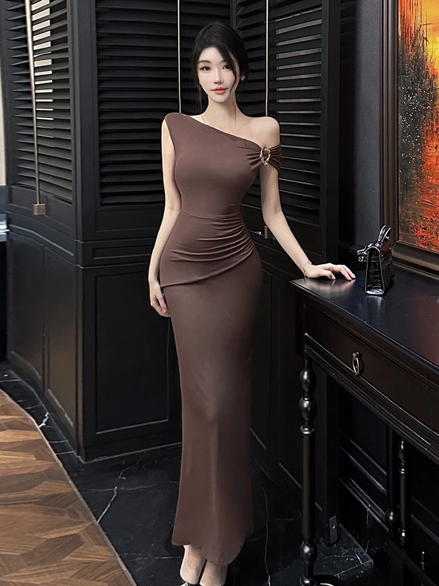 Сексуальное вечернее платье с асимметричным вырезом, приталенное, с длинной юбкой, складками и силуэтом А-силуэт, Par Dr
Сексуальное вечернее платье с асимметричным вырезом, приталенное, с длинной юбкой, складками и силуэтом А-силуэт, Par Dr