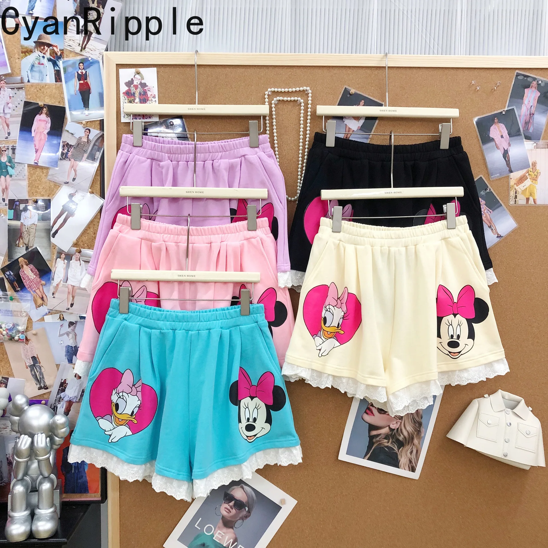Korea All-match Spring Summer Women Wide Leg Shorts Cute Lace Splicing Elastic Waist Cartoon Printing Casual Short Pants 5colors
Korea All-match Spring Summer Women Wide Leg Shorts Cute Lace Splicing Elastic Waist Cartoon Printing Casual Short Pants 5colors