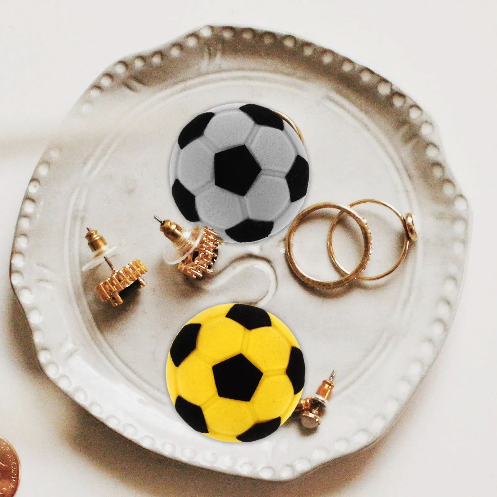 2 шт. Флокированные шкатулки для украшений, маленькие футляры для колец, органайзеры для ювелирных изделий для свадьбы, помолвки, путешествий, футляры для хранения колец для него
2 шт. Флокированные шкатулки для украшений, маленькие футляры для колец, органайзеры для ювелирных изделий для свадьбы, помолвки, путешествий, футляры для хранения колец для него