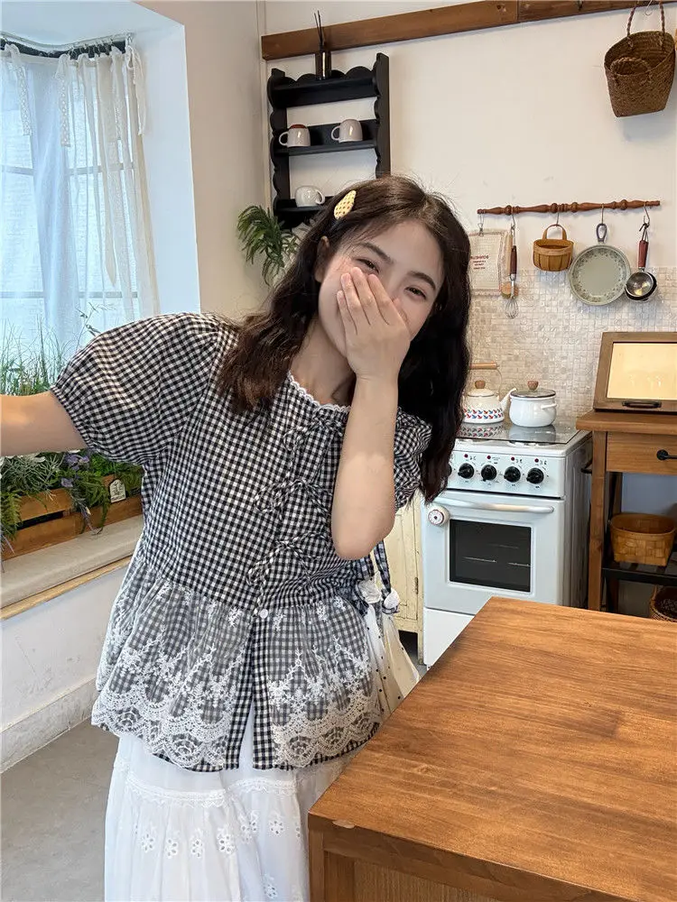 Summer New Lace Splicing Puff Sleeves Short-Sleeved Shirt Women's Summer Plaids Shirt Top
Summer New Lace Splicing Puff Sleeves Short-Sleeved Shirt Women's Summer Plaids Shirt Top