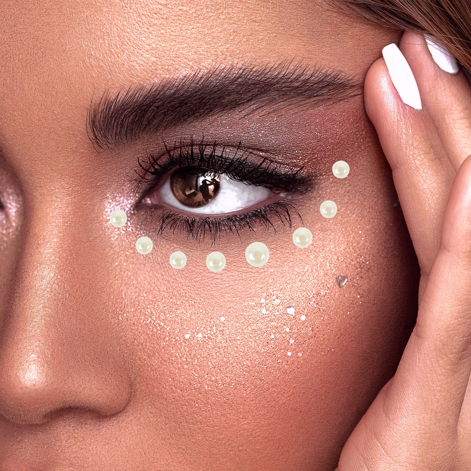 4 Sheets Makeup Pearl Decals Adhesive Craft Pearls for Hair Nails Face Art DIY Beauty Fashion Festival Glamorous Accents
4 Sheets Makeup Pearl Decals Adhesive Craft Pearls for Hair Nails Face Art DIY Beauty Fashion Festival Glamorous Accents