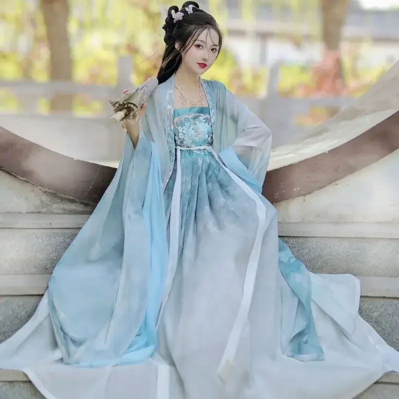 В наличии комплект Hanfu, женские традиционные китайские платья для сценических танцев, женские костюмы феи для косплея, синие элегантные наряды принцессы
В наличии комплект Hanfu, женские традиционные китайские платья для сценических танцев, женские костюмы феи для косплея, синие элегантные наряды принцессы