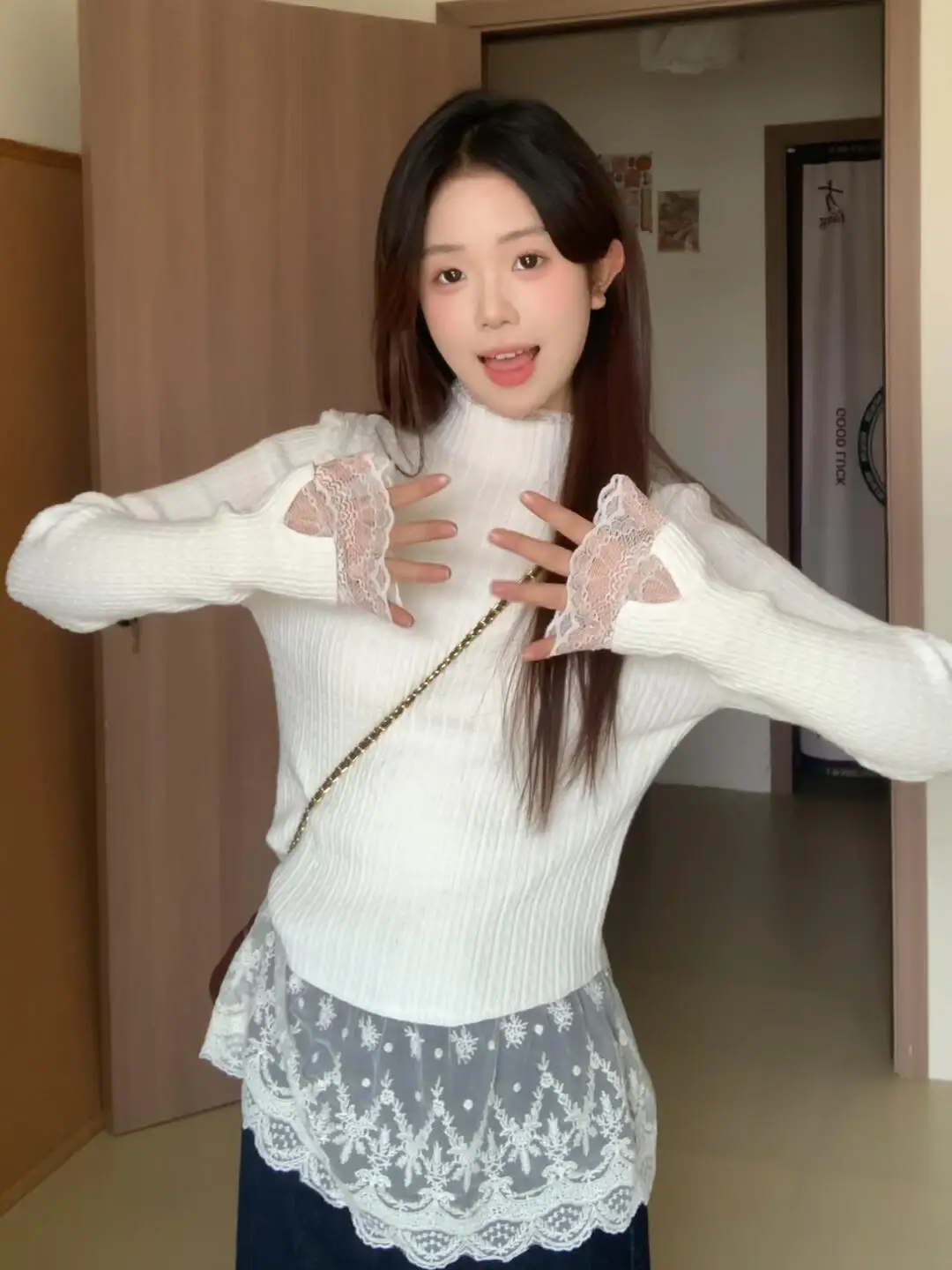 Женский вязаный топ Ele Lace с длинным рукавом, осенне-зимний, приталенный, с высоким воротником, базовый, с цветочным узором, с зауженной талией, для девушек
Женский вязаный топ Ele Lace с длинным рукавом, осенне-зимний, приталенный, с высоким воротником, базовый, с цветочным узором, с зауженной талией, для девушек