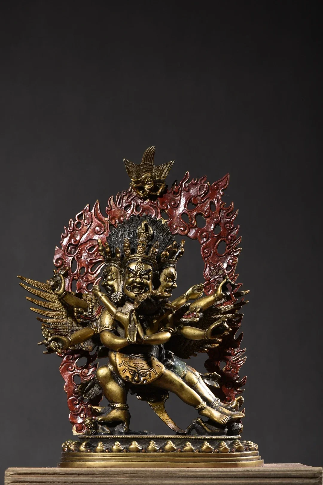 12"Tibetan Temple Collection Old Bronze Painted Cinnabar Hayagriva Vajra Buddha Backlight Lotus Terrace Worship Hall
12"Tibetan Temple Collection Old Bronze Painted Cinnabar Hayagriva Vajra Buddha Backlight Lotus Terrace Worship Hall