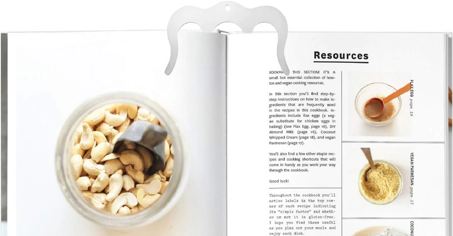 Металлические зажимы для музыкальных книг, держатель для закладок, чипсы для подставок в виде листа, металлическая музыкальная закладка в форме милого кота для клавиатуры книг-пианино
Металлические зажимы для музыкальных книг, держатель для закладок, чипсы для подставок в виде листа, металлическая музыкальная закладка в форме милого кота для клавиатуры книг-пианино