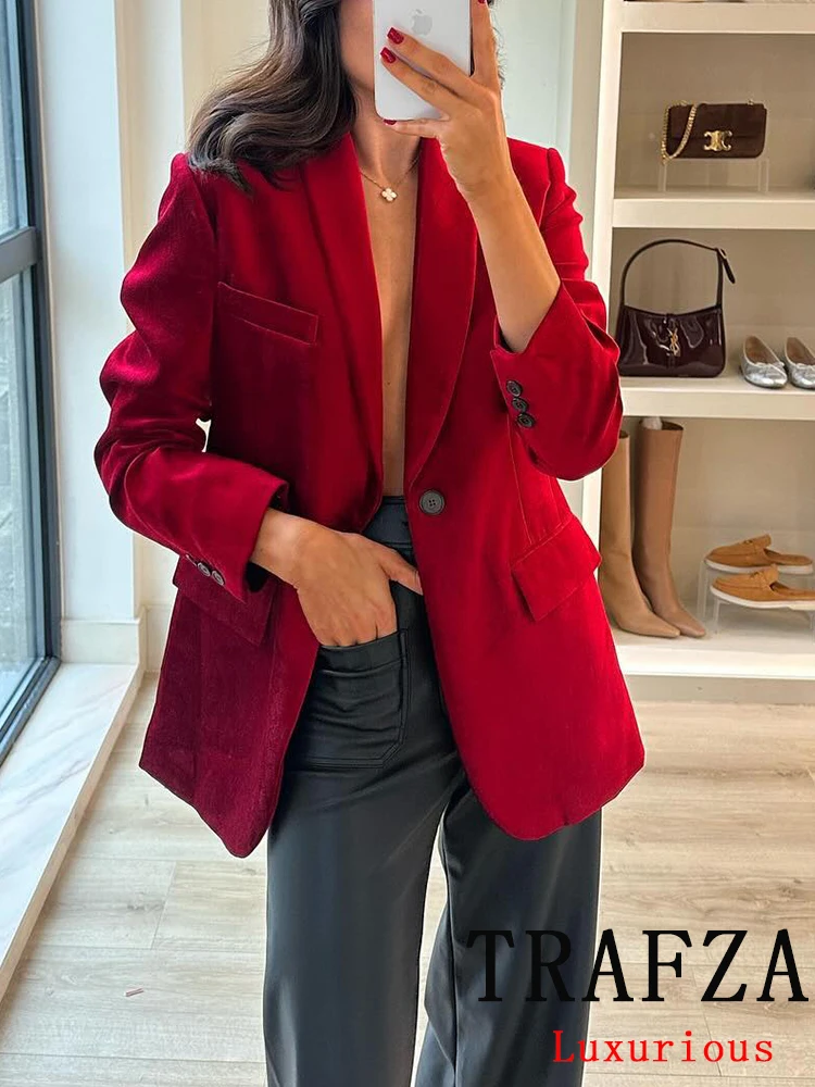 TRAFZA Vintage Red Velvet Women Blazer Solid Single Button V Neck Long Sleeve Pockets Blazer Fashion 2024 Office Lady Blazers
TRAFZA Vintage Red Velvet Women Blazer Solid Single Button V Neck Long Sleeve Pockets Blazer Fashion 2024 Office Lady Blazers