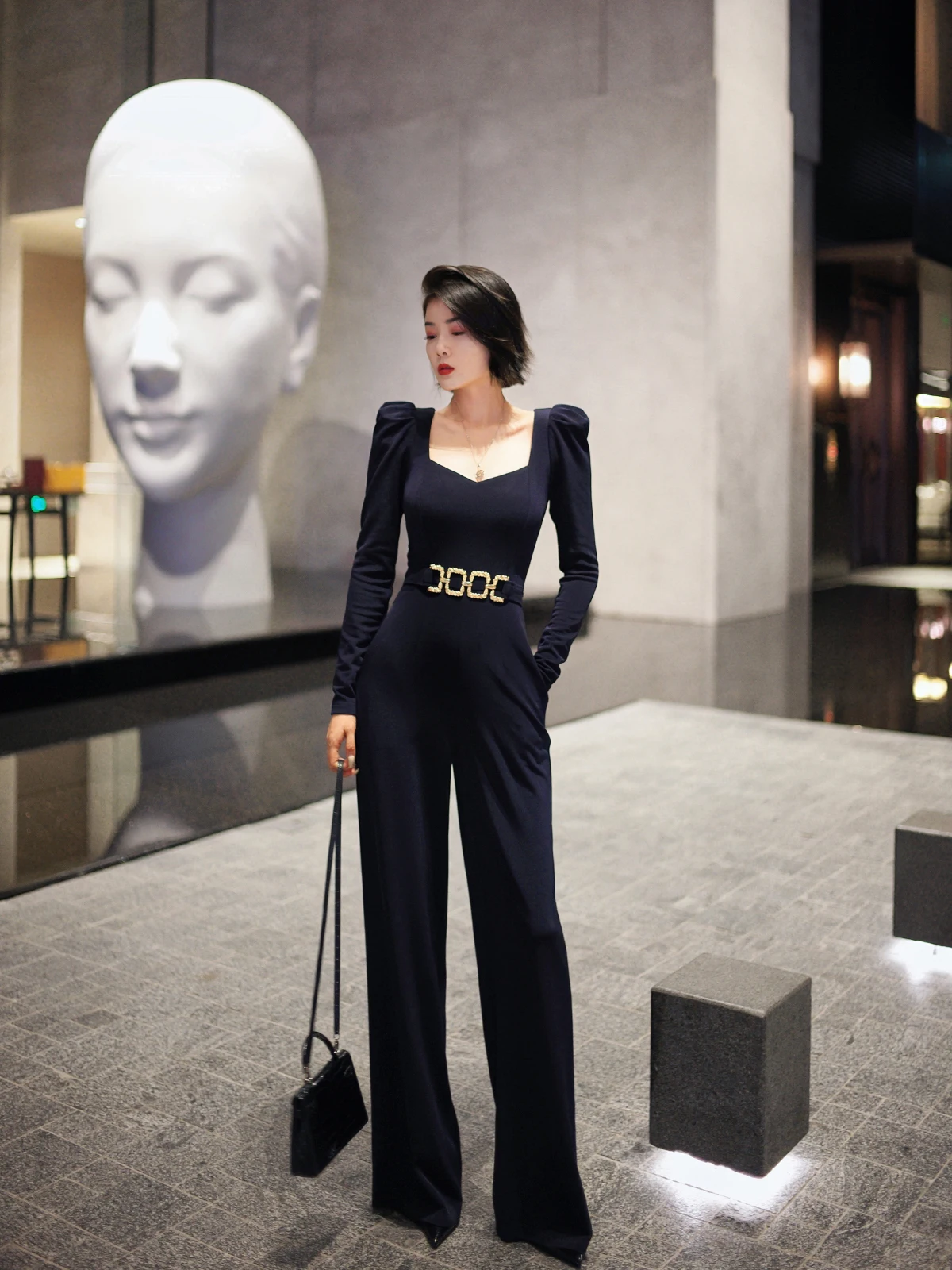 Женские модные брюки Ele Original XULU Blue Vinegar Acid с длинными рукавами, воротником-сердечком, облегающие, с высокой талией
Женские модные брюки Ele Original XULU Blue Vinegar Acid с длинными рукавами, воротником-сердечком, облегающие, с высокой талией