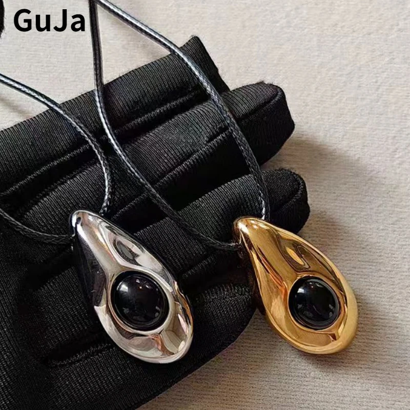 Fashion Jewelry Modern Temperament Girl Water Drop Pendant Black Resin Metal Teardrop Pendant Necklace Ladies Party Gift Design
Fashion Jewelry Modern Temperament Girl Water Drop Pendant Black Resin Metal Teardrop Pendant Necklace Ladies Party Gift Design