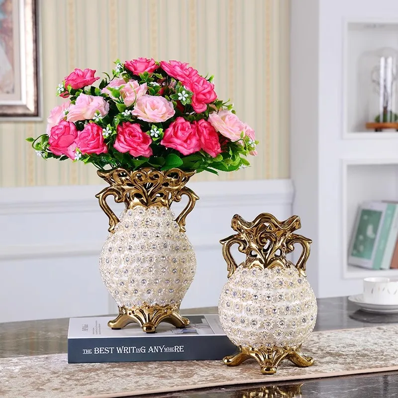 European style minimalist vase, home living room dining table, dried flower vase decoration
European style minimalist vase, home living room dining table, dried flower vase decoration