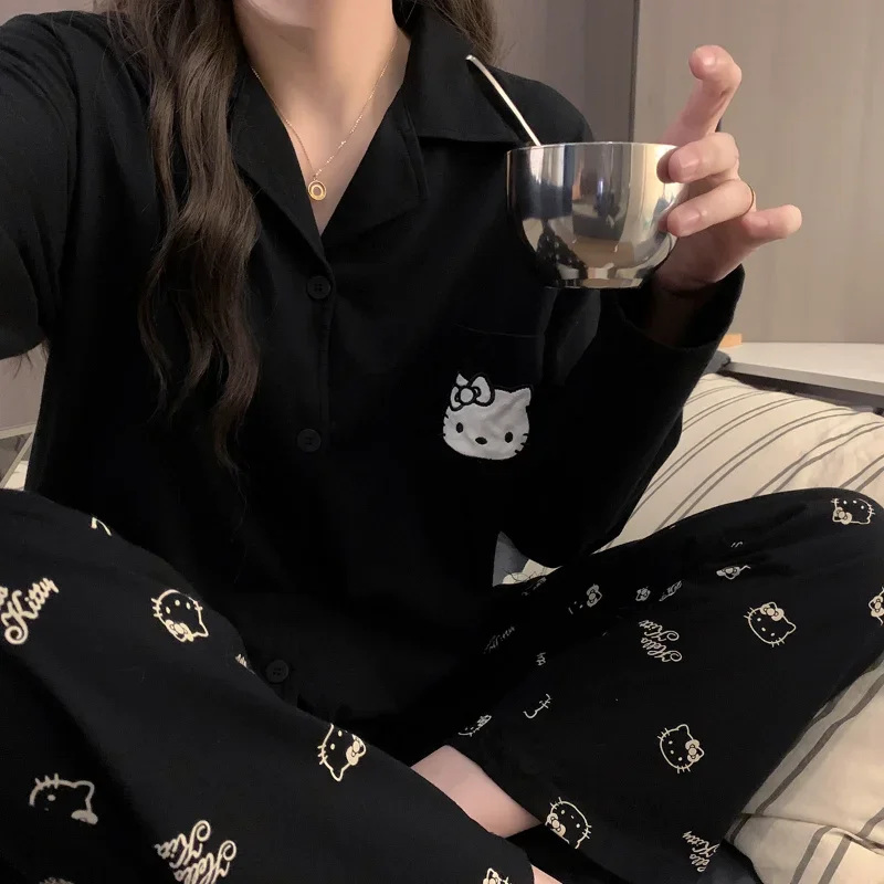 Свободные повседневные пижамы Sanrio с героями мультфильмов, милая домашняя одежда Hello Kitty, удобная и можно носить на улице, милый простой костюм
Свободные повседневные пижамы Sanrio с героями мультфильмов, милая домашняя одежда Hello Kitty, удобная и можно носить на улице, милый простой костюм