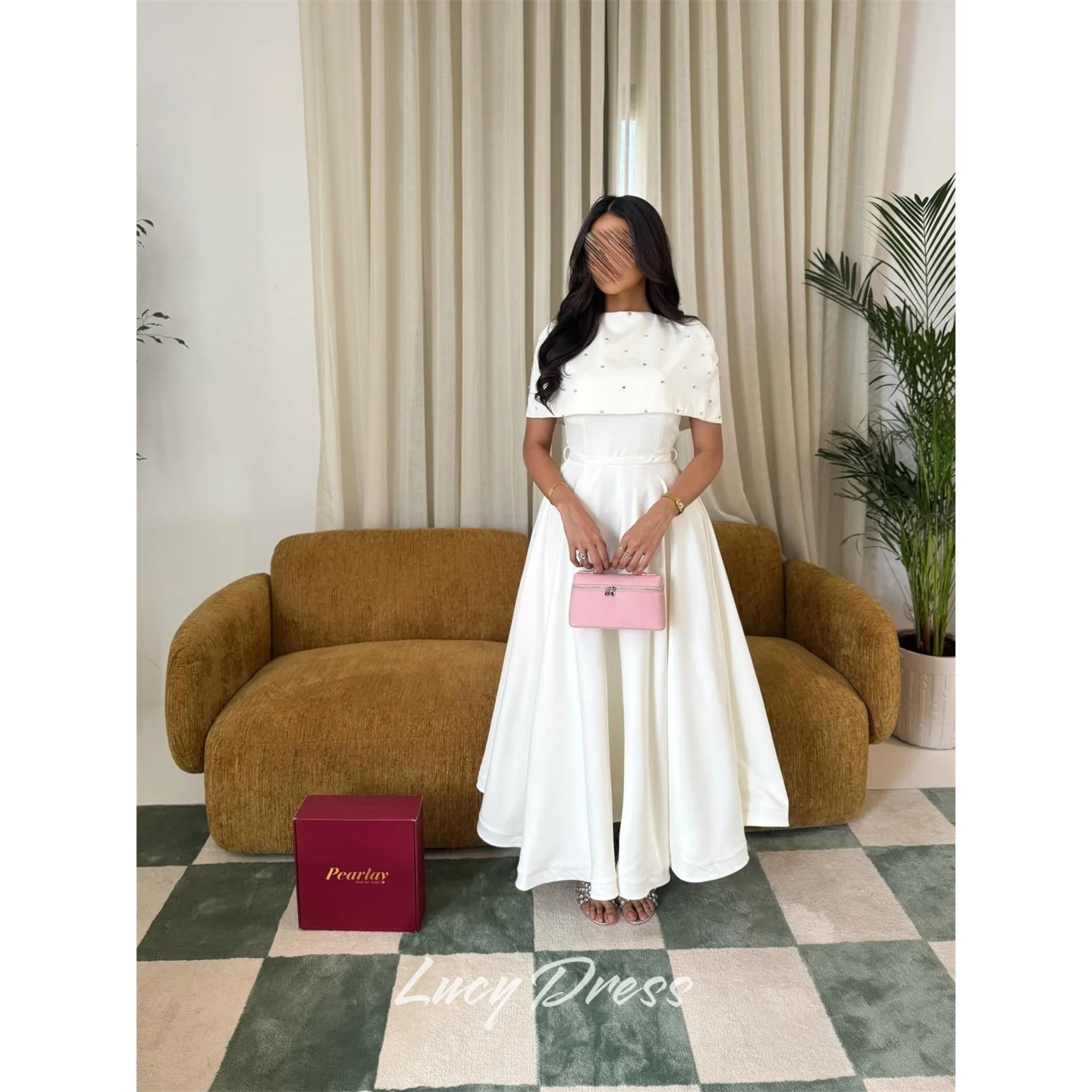 Lucy Satin High White Ball Gown Evening Dress 2026 Prom Dress Elegant Women Formal Evening Gala Customized Robes de Soirée
Lucy Satin High White Ball Gown Evening Dress 2026 Prom Dress Elegant Women Formal Evening Gala Customized Robes de Soirée