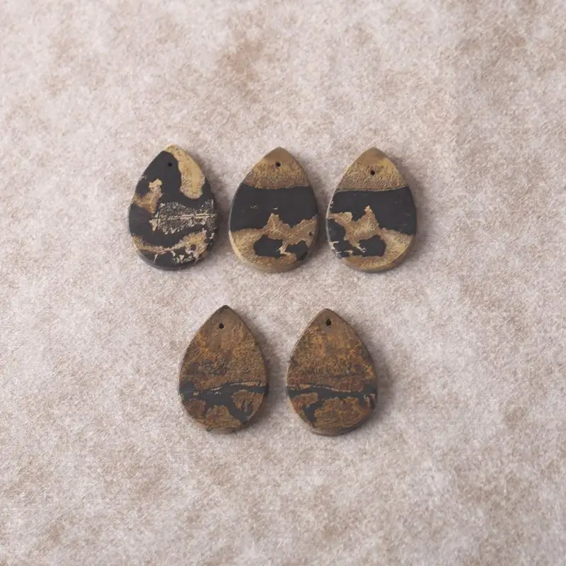 5PCS Chohua Jasper Teardrop Pendants Polished Natural Earthy Brown-Black Gemstone Unique Camouflage Patterns for Jewelry Making
5PCS Chohua Jasper Teardrop Pendants Polished Natural Earthy Brown-Black Gemstone Unique Camouflage Patterns for Jewelry Making