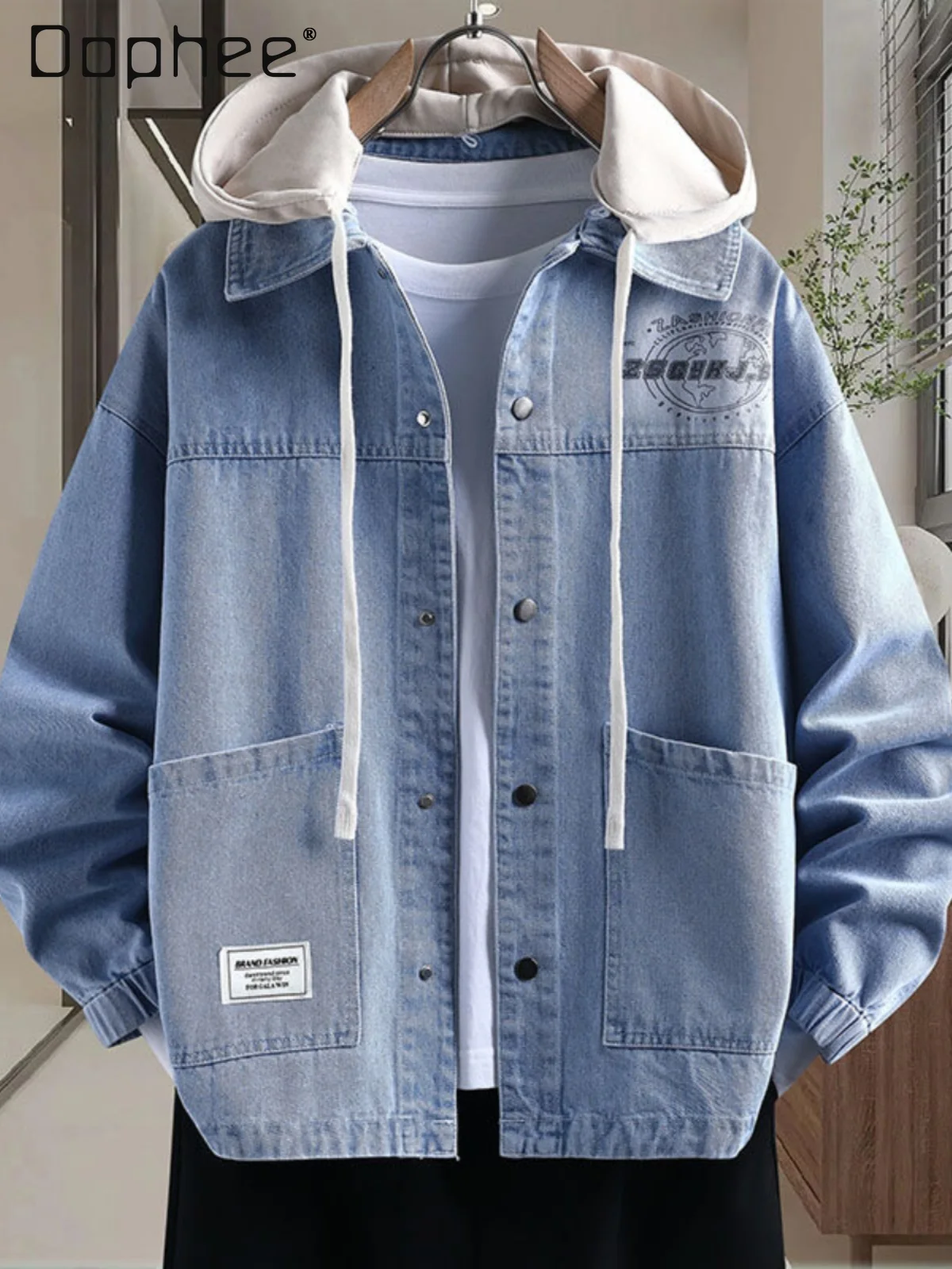 Весна и осень 2024, новая мужская сине-черная джинсовая куртка с длинными рукавами, свободная повседневная стираная куртка со съемной шляпой 
Весна и осень 2024, новая мужская сине-черная джинсовая куртка с длинными рукавами, свободная повседневная стираная куртка со съемной шляпой