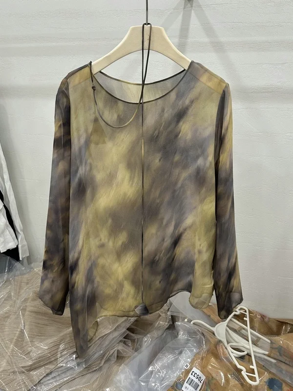 Retro Artistic Gradient Blouse Loose Fit Women's Shirt Casual Style Long Sleeve round Neck Printed Polyester Spring Summer
Retro Artistic Gradient Blouse Loose Fit Women's Shirt Casual Style Long Sleeve round Neck Printed Polyester Spring Summer