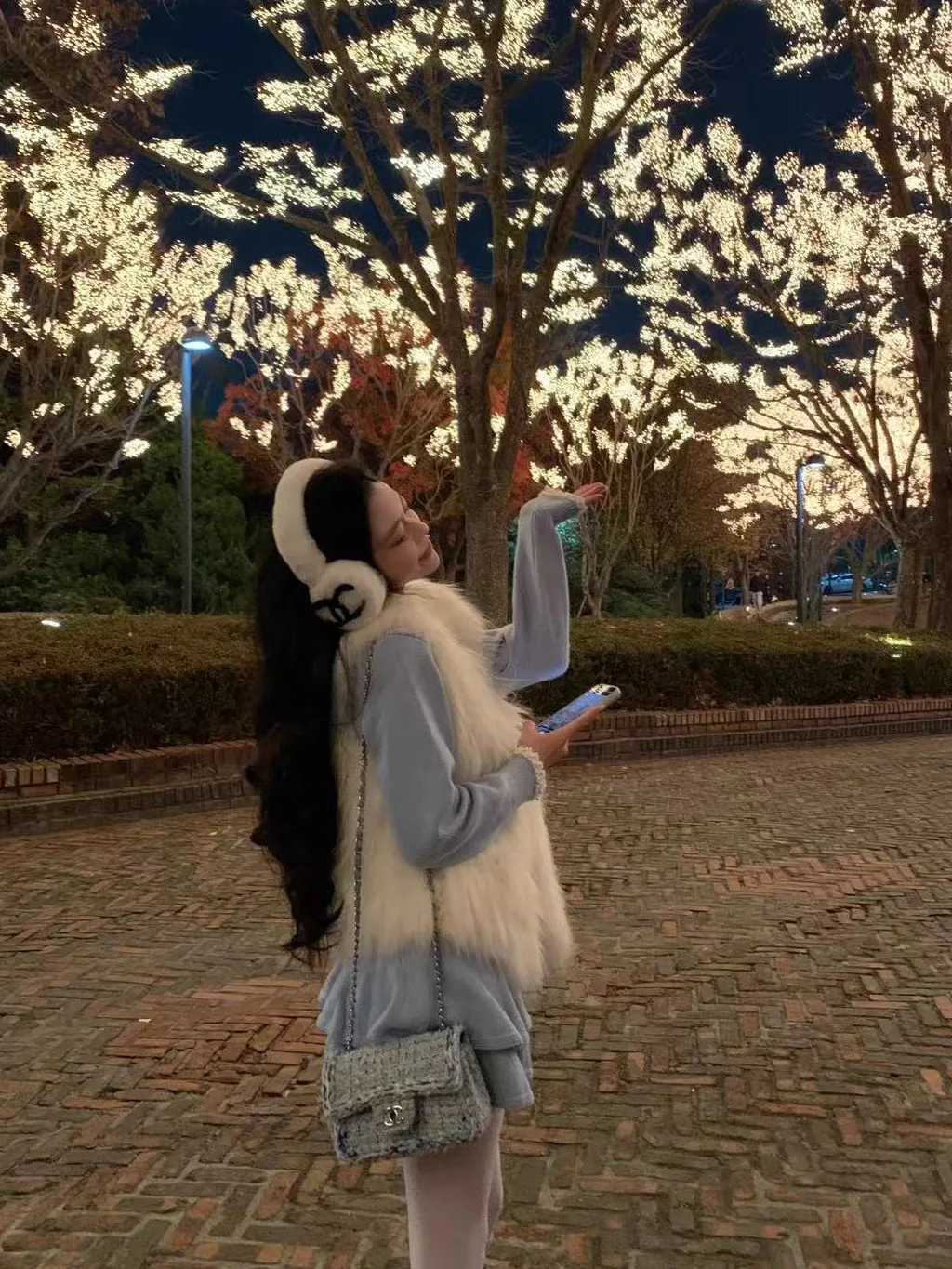 White Fce Warm Fur Vest Bal Heavyweight Animal Skin Jaet 2025 Winter Sle Cleanfit Long Sve V-ne Stand Length
White Fce Warm Fur Vest Bal Heavyweight Animal Skin Jaet 2025 Winter Sle Cleanfit Long Sve V-ne Stand Length