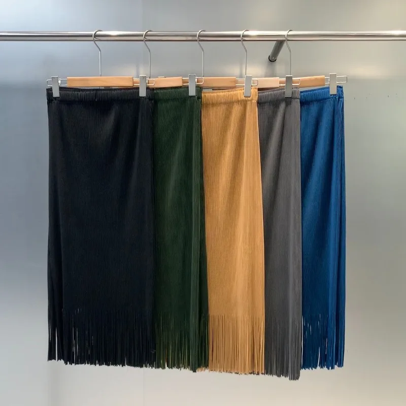 Miyake Pleated Women's Half Skirt Fall New Simple Casual Tassel Design Straight Long Skirt Elastic Waist Korean Commuter Wear
Miyake Pleated Women's Half Skirt Fall New Simple Casual Tassel Design Straight Long Skirt Elastic Waist Korean Commuter Wear