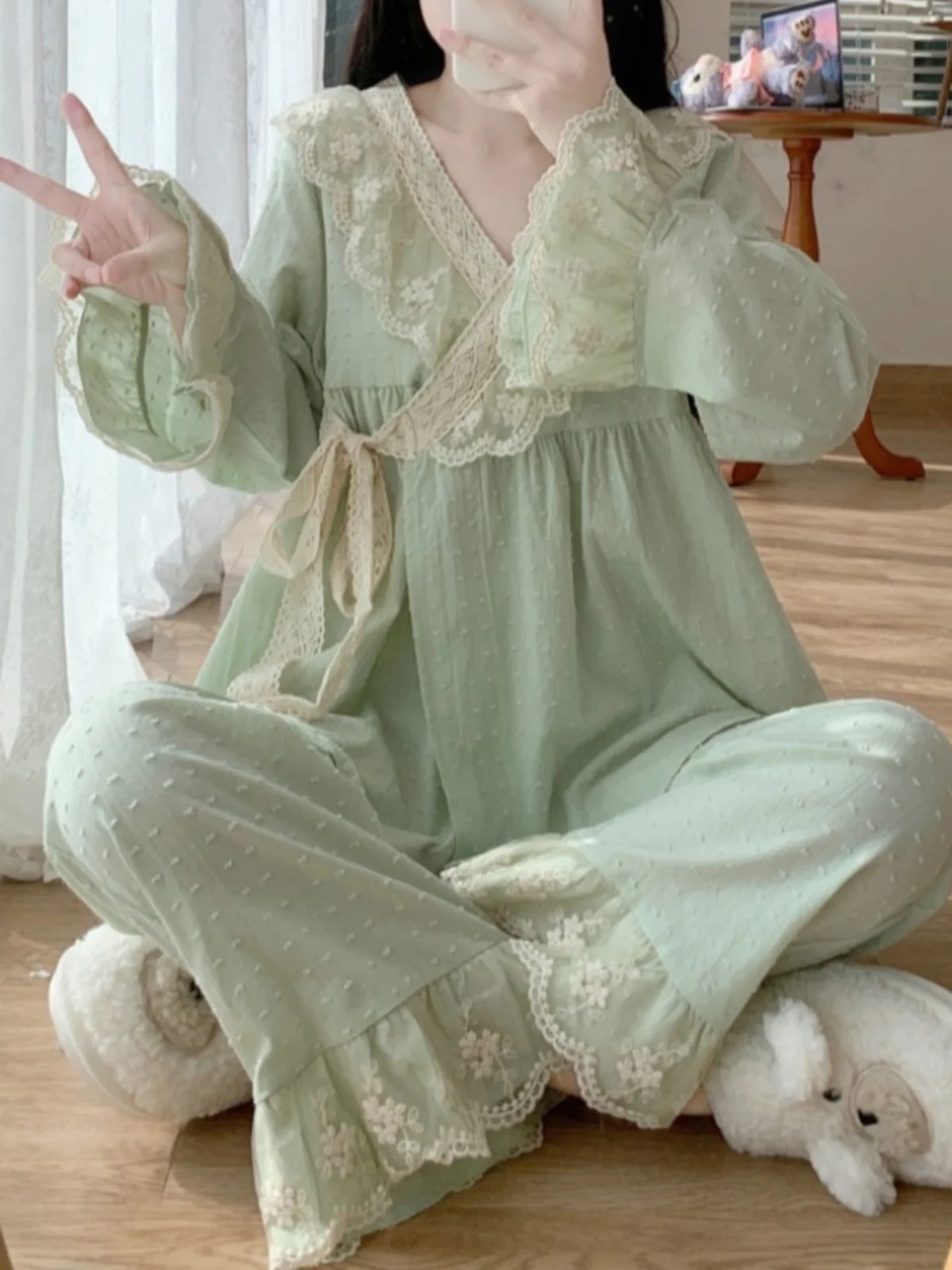 Japanese Style Cotton Nightgown Women's Long Sleeve Lace Home Clothes Princess Court Style Sweet Home Suit Spring Autumn New ...
Japanese Style Cotton Nightgown Women's Long Sleeve Lace Home Clothes Princess Court Style Sweet Home Suit Spring Autumn New ...