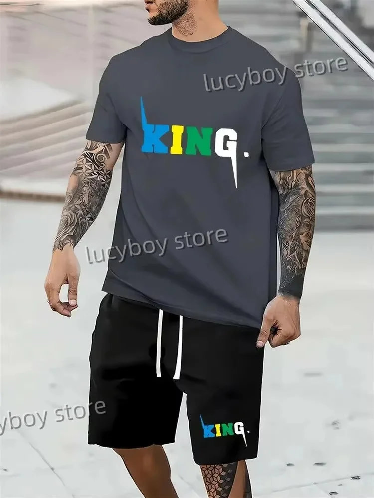 2 Pieces Set Men's Classic 3D KING Print T-Shirt Set Vintage Streetwear Oversized Breathable Soft Short Sleeves And Shorts
2 Pieces Set Men's Classic 3D KING Print T-Shirt Set Vintage Streetwear Oversized Breathable Soft Short Sleeves And Shorts