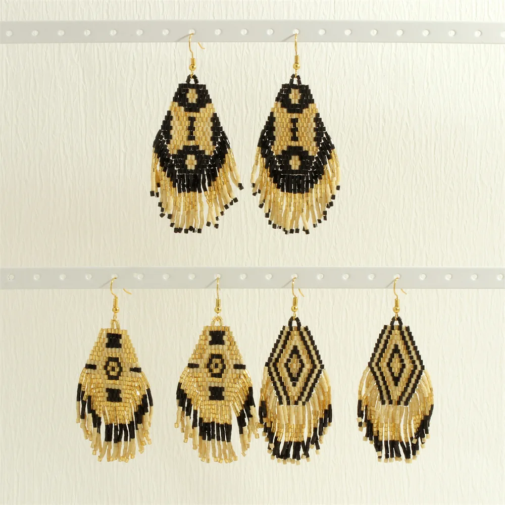 Beaded earrings Tassel Butterfly Originality Design Geometry Hand knitting Bohemia Alloy Tide Simple Rice bead earrings
Beaded earrings Tassel Butterfly Originality Design Geometry Hand knitting Bohemia Alloy Tide Simple Rice bead earrings