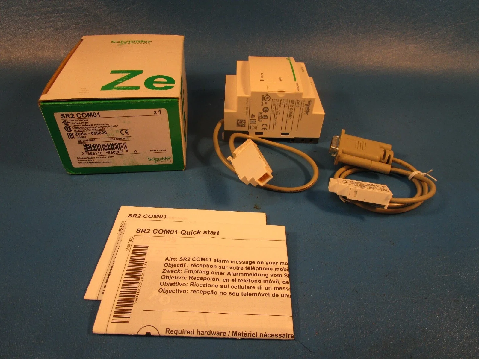 SR2COM01 communication interface - for smart relay Zelio Logic
SR2COM01 communication interface - for smart relay Zelio Logic