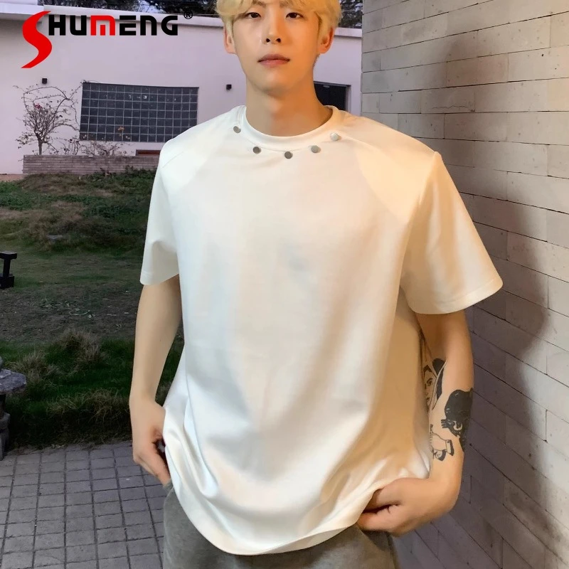 Men's 2025 Summer New Shoulder Pads Short-sleeve T-shirts Men's Loose Comfort Simple Fashion Tops Niche Metal Button Design Tees
Men's 2025 Summer New Shoulder Pads Short-sleeve T-shirts Men's Loose Comfort Simple Fashion Tops Niche Metal Button Design Tees