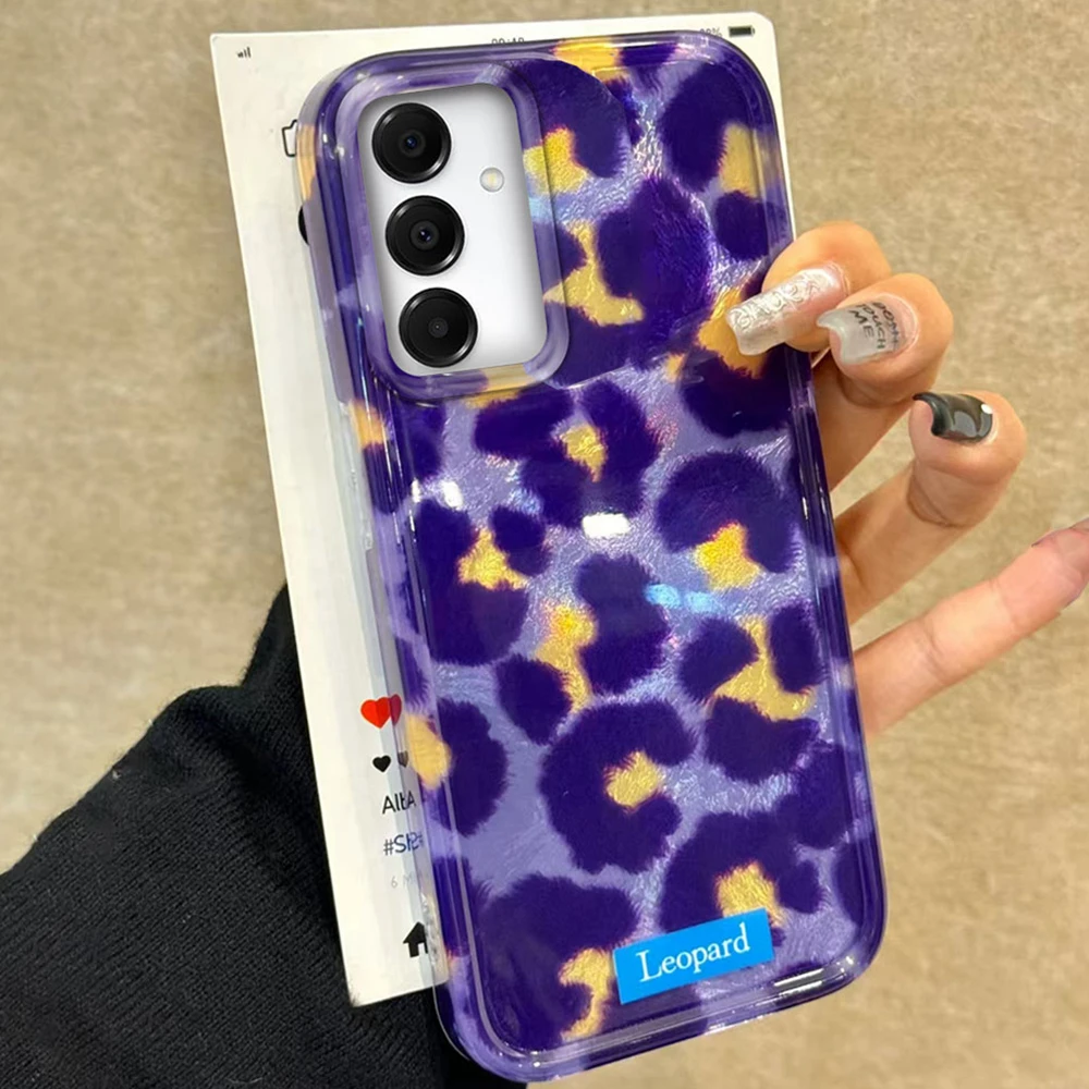 Retro Gradient purple Leopard Phone Case for Samsung Galaxy A55 A07 A17 A56 A36 A26 A16 A53 A06 A14 A24 A34 A54 A15 A12 Cover
Retro Gradient purple Leopard Phone Case for Samsung Galaxy A55 A07 A17 A56 A36 A26 A16 A53 A06 A14 A24 A34 A54 A15 A12 Cover