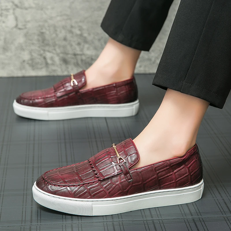 Brand Man Loafers Shoes Red Shoes Free Shipping Items for Men Fashion Slip-On Handmade Sewing Metal Buckle Casual Driving Shoes
Brand Man Loafers Shoes Red Shoes Free Shipping Items for Men Fashion Slip-On Handmade Sewing Metal Buckle Casual Driving Shoes
