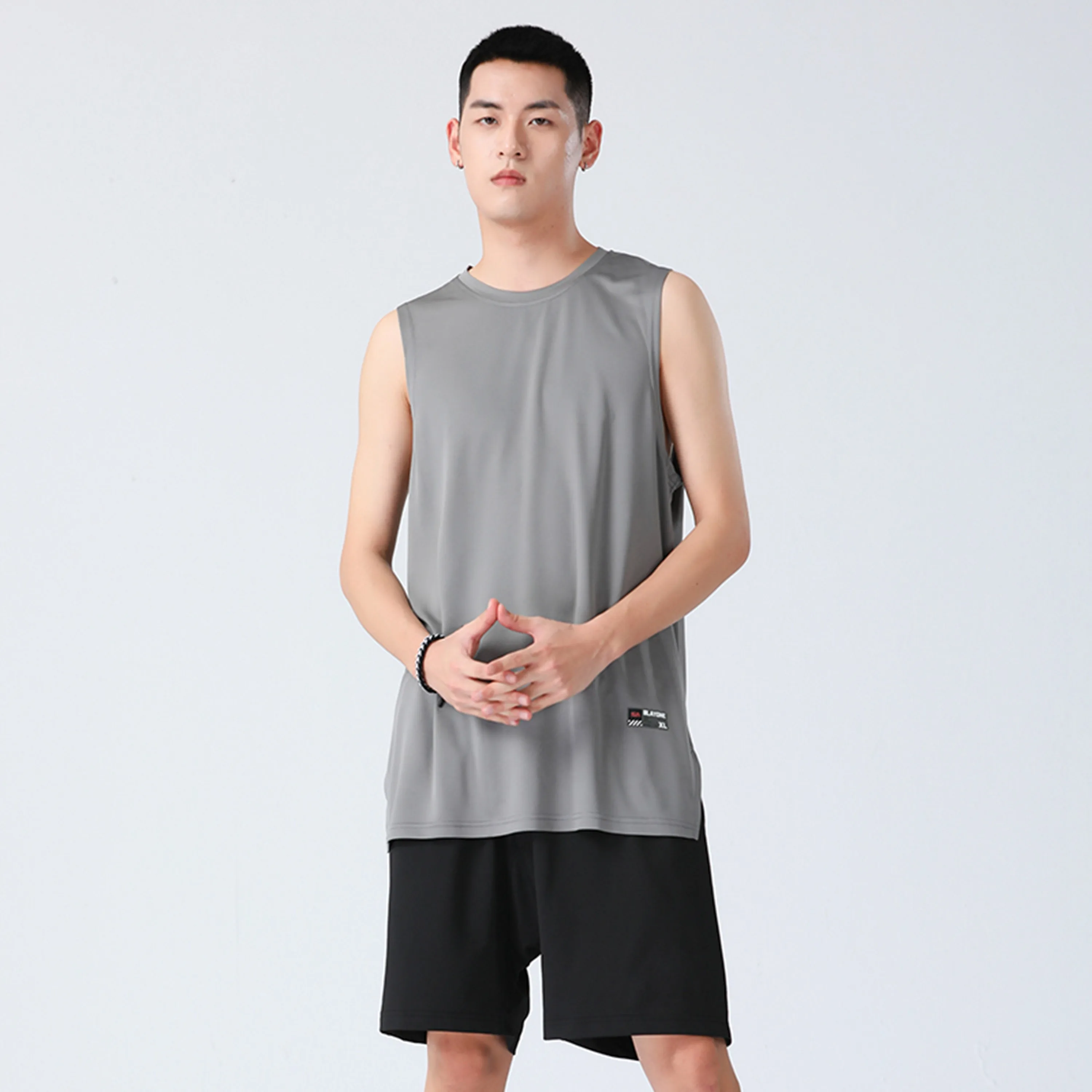 Men Sports Vests Quick Dry Fitness Gym Training Tank Tops Breathable Jogging Outdoor Sleeveless Casual Running Vest
Men Sports Vests Quick Dry Fitness Gym Training Tank Tops Breathable Jogging Outdoor Sleeveless Casual Running Vest