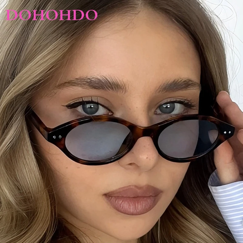 Classic Small Frame Oval Rivet Women Sunglasses Fashion Designer Retro Trend Men Sunglass Outdoor Travel Driving Sunglass UV400
Classic Small Frame Oval Rivet Women Sunglasses Fashion Designer Retro Trend Men Sunglass Outdoor Travel Driving Sunglass UV400