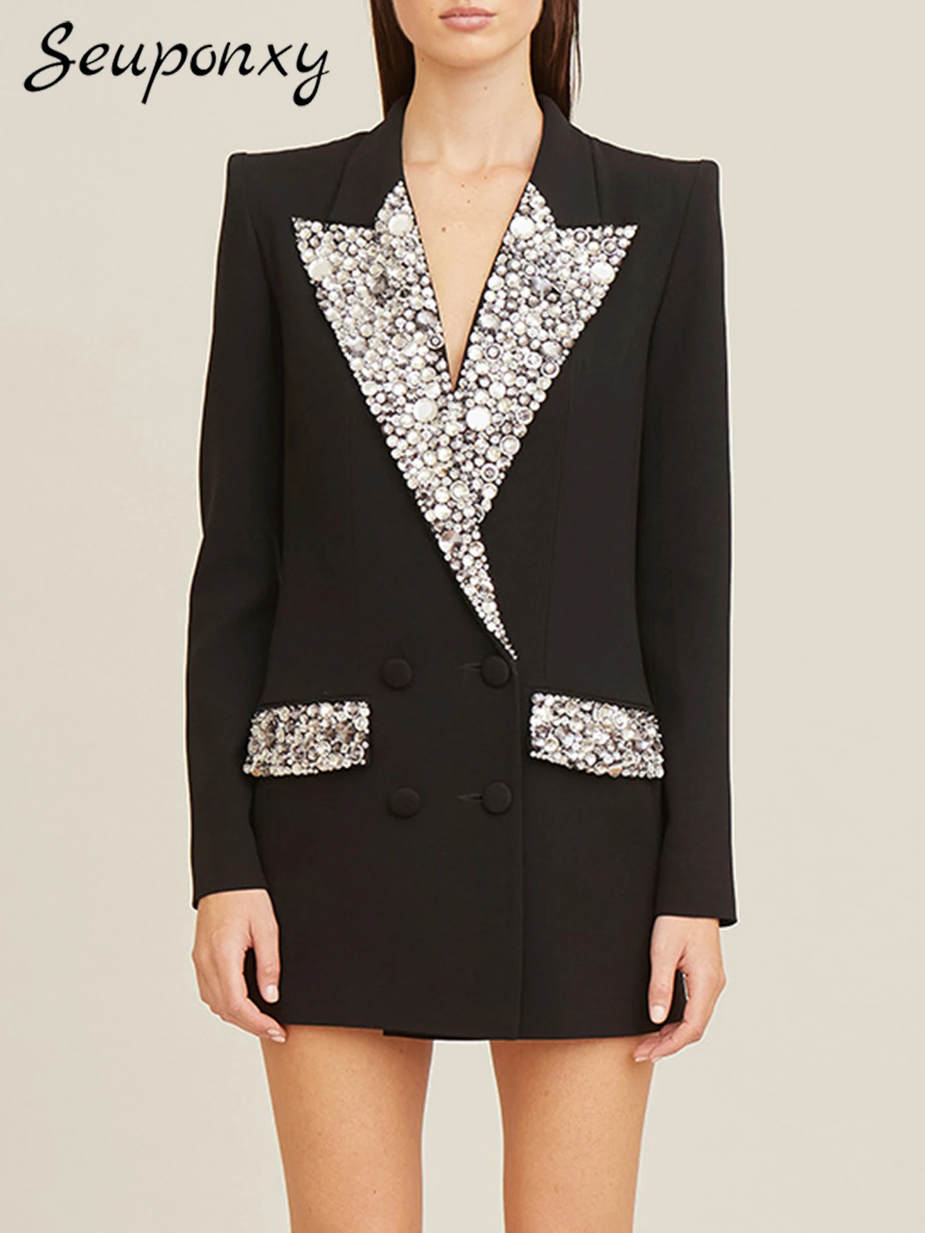 High Quality 2024 New Black Women'S Fashion Slim Blazer Sexy Lapel Long Sleeved Luxury Diamond Crystal High Street Long Blazer
High Quality 2024 New Black Women'S Fashion Slim Blazer Sexy Lapel Long Sleeved Luxury Diamond Crystal High Street Long Blazer