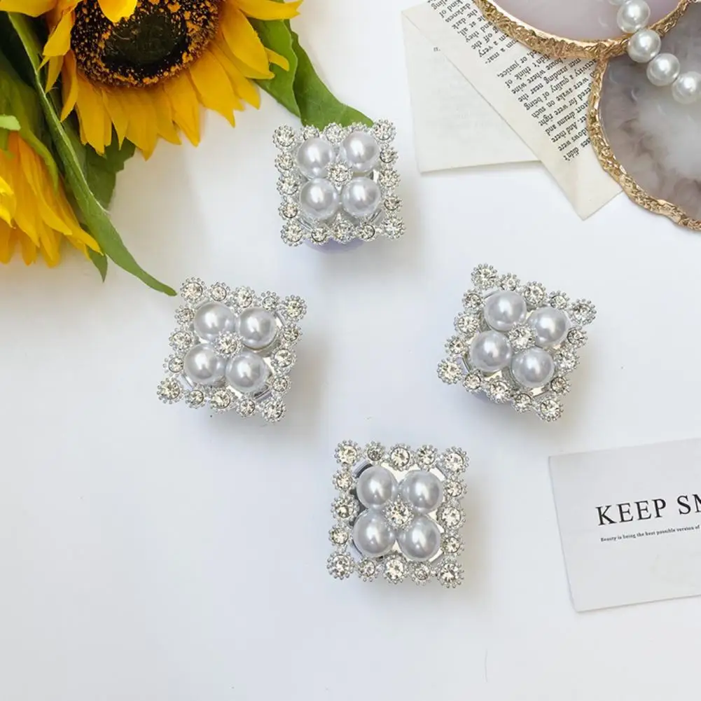 Mobile Phone Stand Practical Rhinestone Faux Pearl Phone Holder Stand Extension Anti-fall Phone Grip Holder
Mobile Phone Stand Practical Rhinestone Faux Pearl Phone Holder Stand Extension Anti-fall Phone Grip Holder