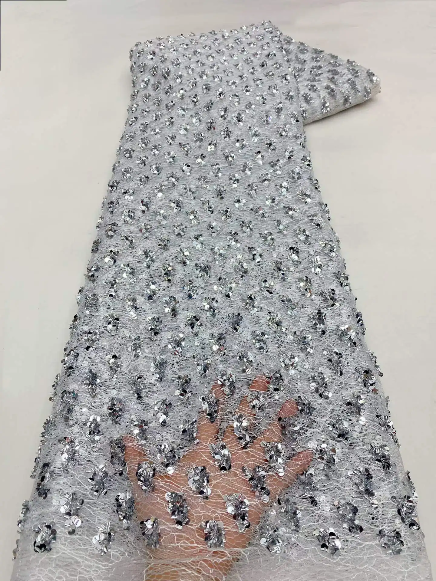 High Quality African Beads Lace Fabric 5 Yards French Nigerian Groom Sequins Lace for Wedding Party Dress Sewing
High Quality African Beads Lace Fabric 5 Yards French Nigerian Groom Sequins Lace for Wedding Party Dress Sewing