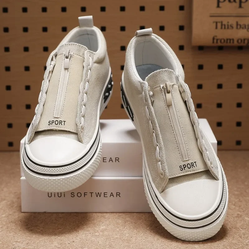 Легкие весенне-летние парусиновые мужские кроссовки большого размера на шнуровке, разноцветные варианты для прогулок, повседневных и молодежных кроссовок
Легкие весенне-летние парусиновые мужские кроссовки большого размера на шнуровке, разноцветные варианты для прогулок, повседневных и молодежных кроссовок