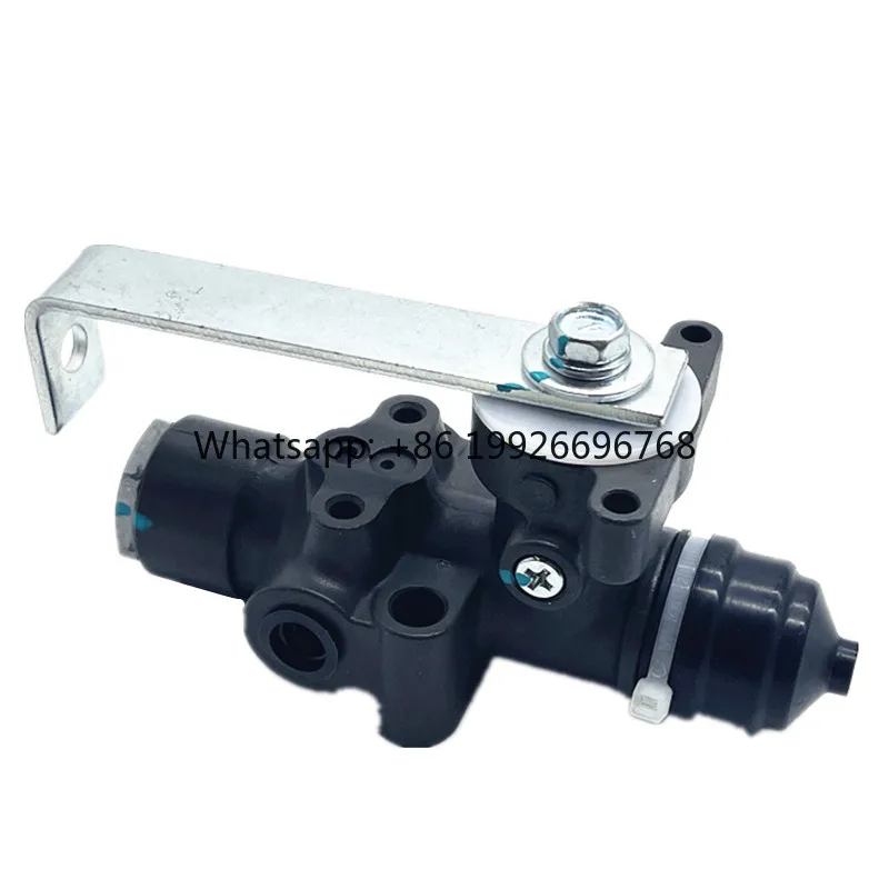 High Quality Cab Suspension Levelling Valve for n UD Heavy Duty Truck 95910-00Z14
High Quality Cab Suspension Levelling Valve for n UD Heavy Duty Truck 95910-00Z14
