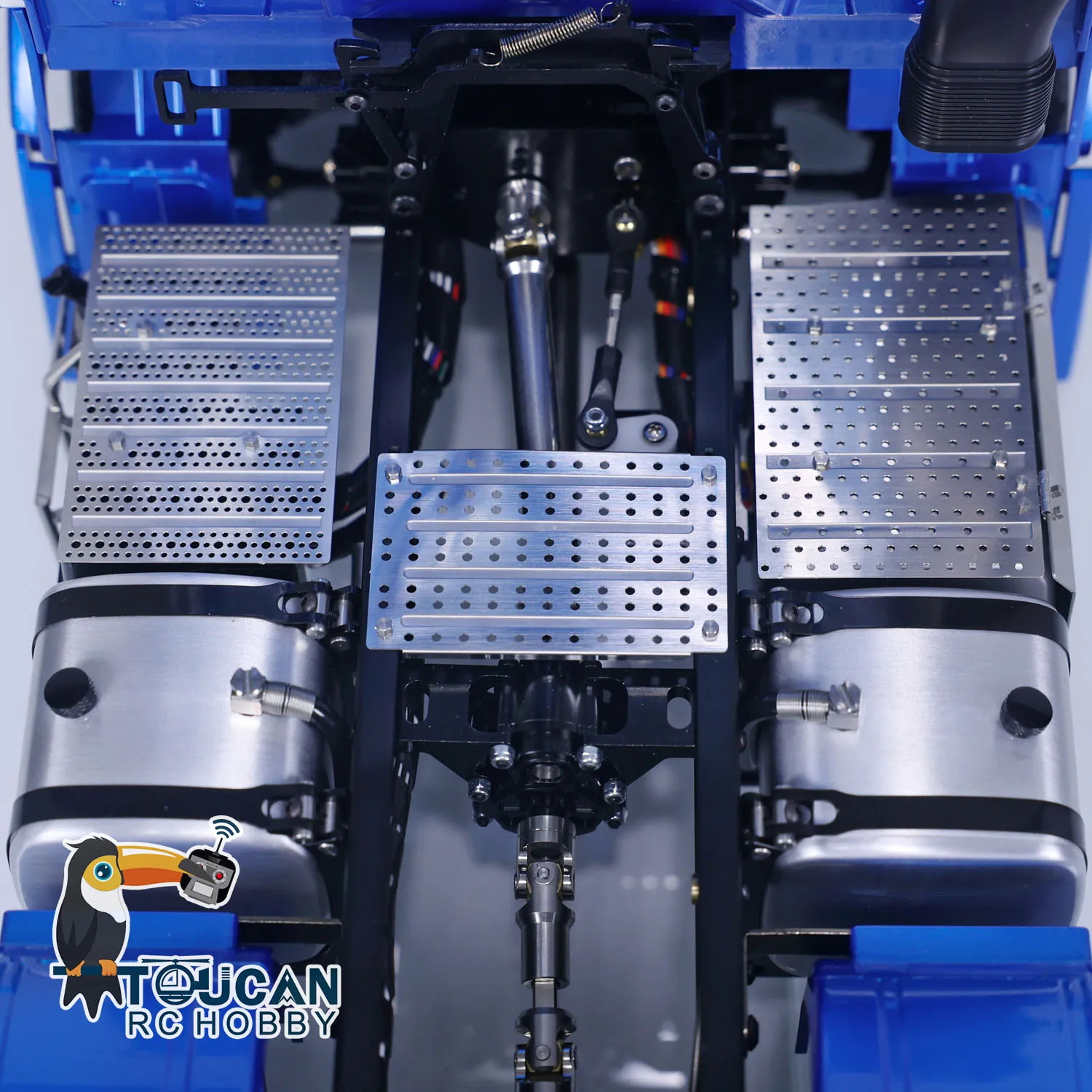 LESU RC Tractor Truck 6x6 1/14 Metal Chassis RTR I6S Remote Control Painted Car Model with Sound Light Systems Toy THZH1623
LESU RC Tractor Truck 6x6 1/14 Metal Chassis RTR I6S Remote Control Painted Car Model with Sound Light Systems Toy THZH1623