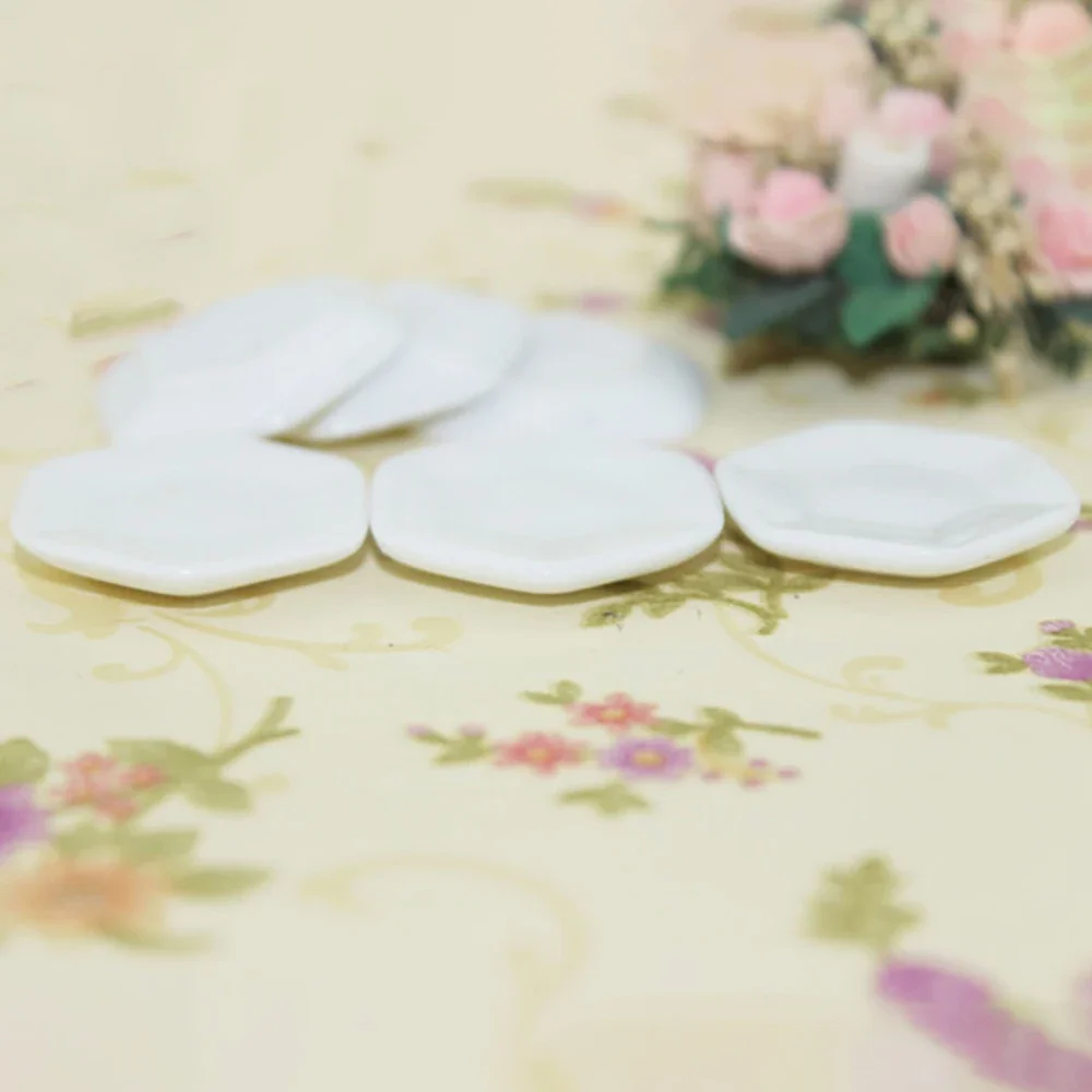 3Pcs 1/12 Dollhouse Miniature Accessories Mini Ceramic Food Plate Simulation Kitchen Fruit Dish Toy for Doll House Decoration
3Pcs 1/12 Dollhouse Miniature Accessories Mini Ceramic Food Plate Simulation Kitchen Fruit Dish Toy for Doll House Decoration