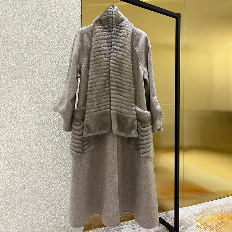 Высококачественное женское двустороннее кашемировое пальто-шаль с воротником из лисьего меха, роскошный и хороший длинный стиль 1030034
Высококачественное женское двустороннее кашемировое пальто-шаль с воротником из лисьего меха, роскошный и хороший длинный стиль 1030034