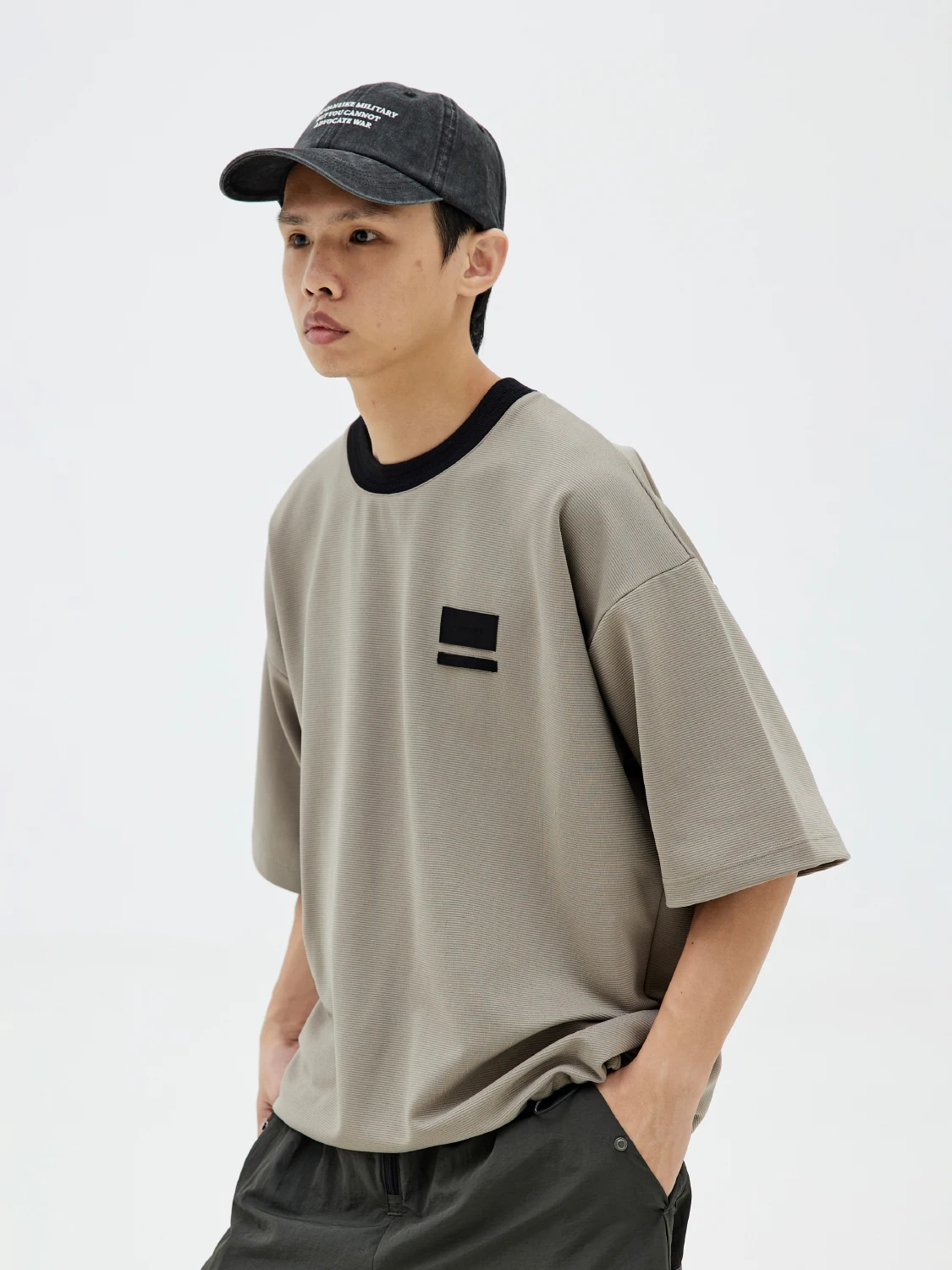 Футболка LAPRIMA 24SS Bla Label Fabric Series свободного кроя с коротким рукавом и круглым вырезом, молодежный тренд, летняя повседневная хлопковая футболка
Футболка LAPRIMA 24SS Bla Label Fabric Series свободного кроя с коротким рукавом и круглым вырезом, молодежный тренд, летняя повседневная хлопковая футболка