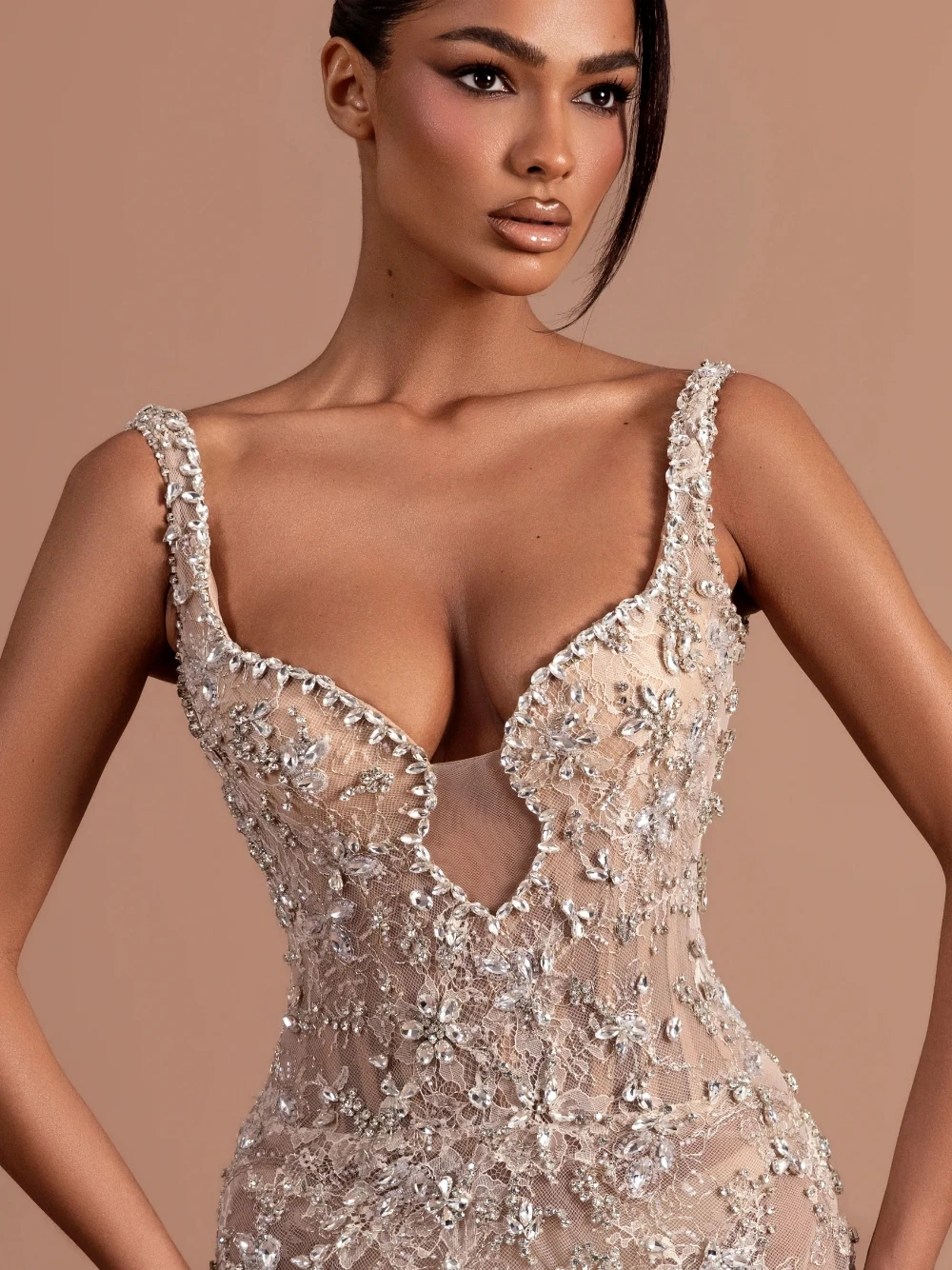 Delicate Feathers Crystals Evening Dress With Detachable Sleeves Stunning Lace Bodycon Fit Prom Gown Customized Exquisite Wear
Delicate Feathers Crystals Evening Dress With Detachable Sleeves Stunning Lace Bodycon Fit Prom Gown Customized Exquisite Wear
