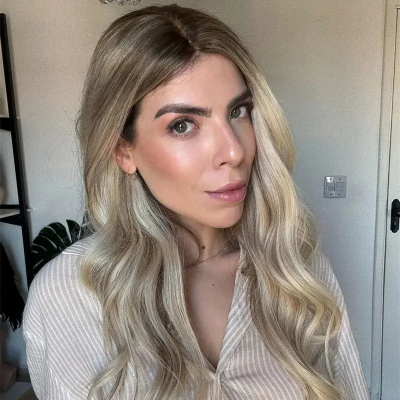 Pre Plucked Premium Fibre Ombre Ash Blonde Balayage Highlights Synthetic Wig Natural Wave Highlight Futura Wig Costume Woman
Pre Plucked Premium Fibre Ombre Ash Blonde Balayage Highlights Synthetic Wig Natural Wave Highlight Futura Wig Costume Woman