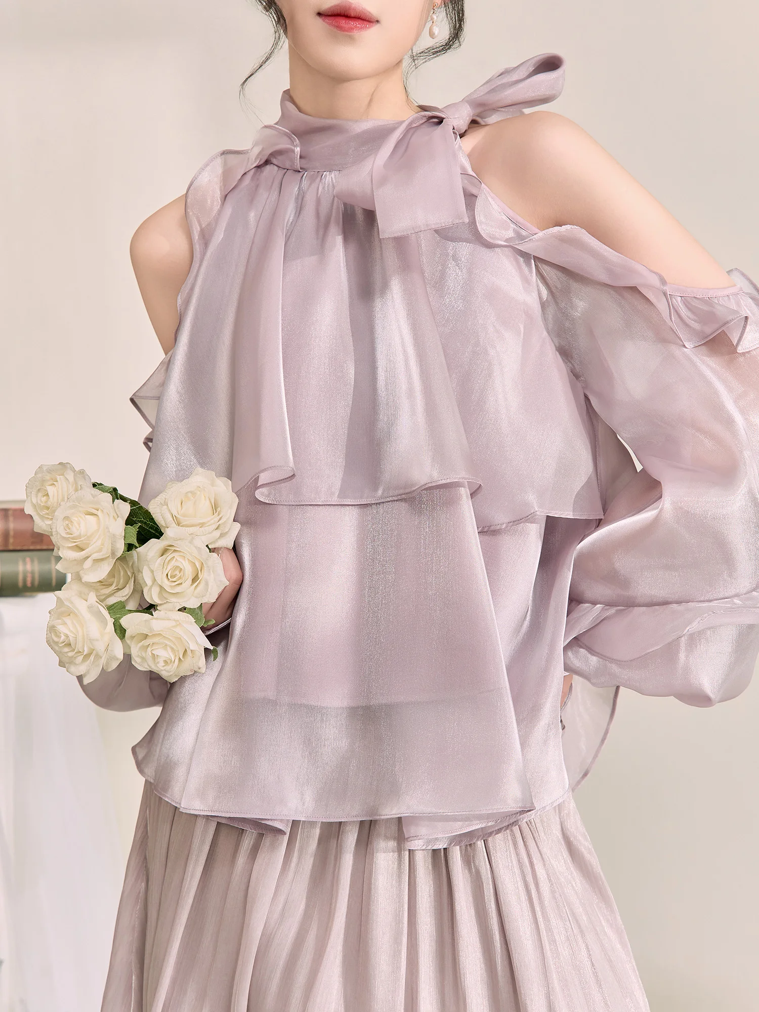 Комплект Ele Long Sve Dr с бантом, красивой струящейся юбкой, в французском стиле, повседневная одежда, дышащий легкий полиэстер
Комплект Ele Long Sve Dr с бантом, красивой струящейся юбкой, в французском стиле, повседневная одежда, дышащий легкий полиэстер