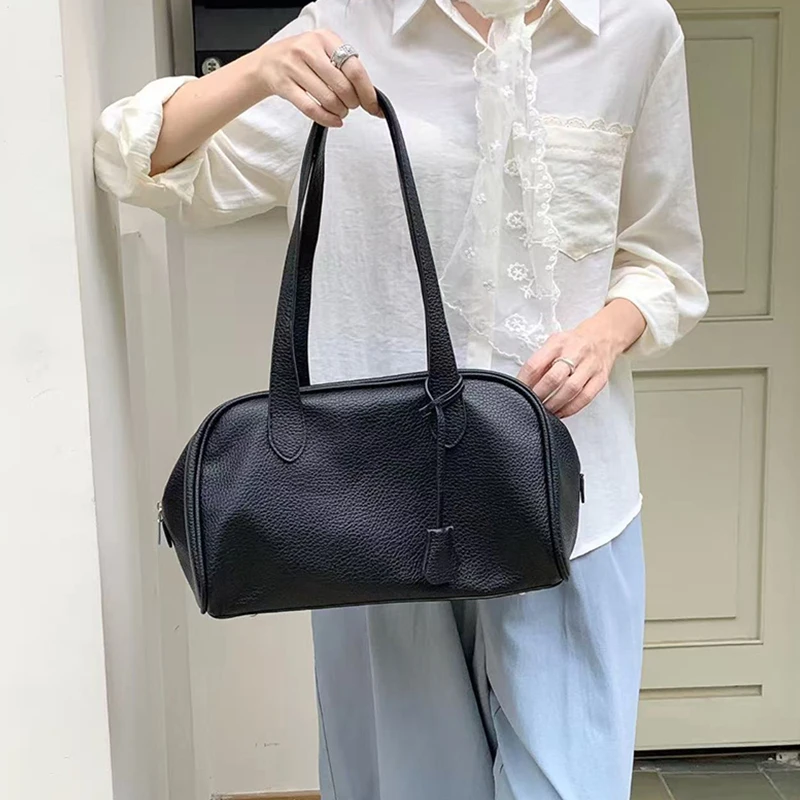 Fashion Retro Hand-held Underarm Boston Bag, High-end Versatile Commuting Shoulder Purse, Women's Lychee Texture Leather Handbag
Fashion Retro Hand-held Underarm Boston Bag, High-end Versatile Commuting Shoulder Purse, Women's Lychee Texture Leather Handbag