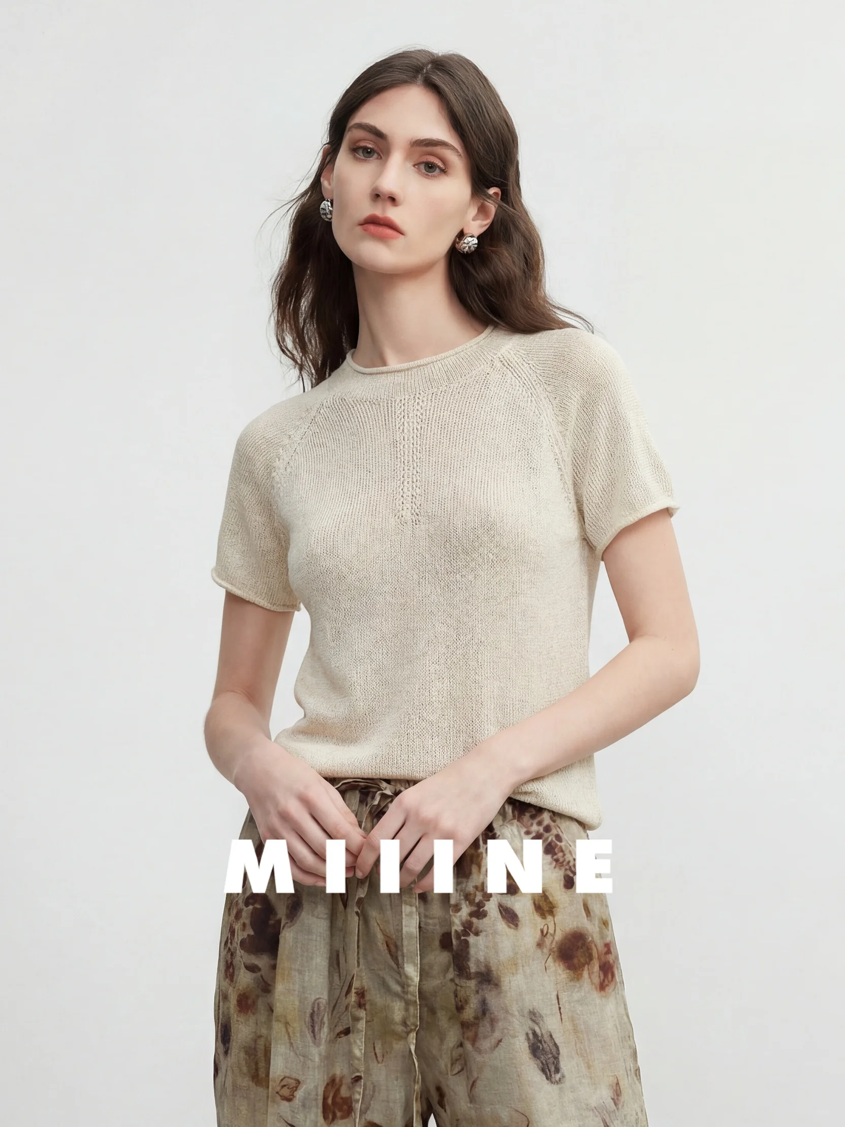 Miiine Breathable Light Weight Short Sleeve T-Shirt with Pleated Small round Collar Cool Feeling Knitted Top for Women
Miiine Breathable Light Weight Short Sleeve T-Shirt with Pleated Small round Collar Cool Feeling Knitted Top for Women