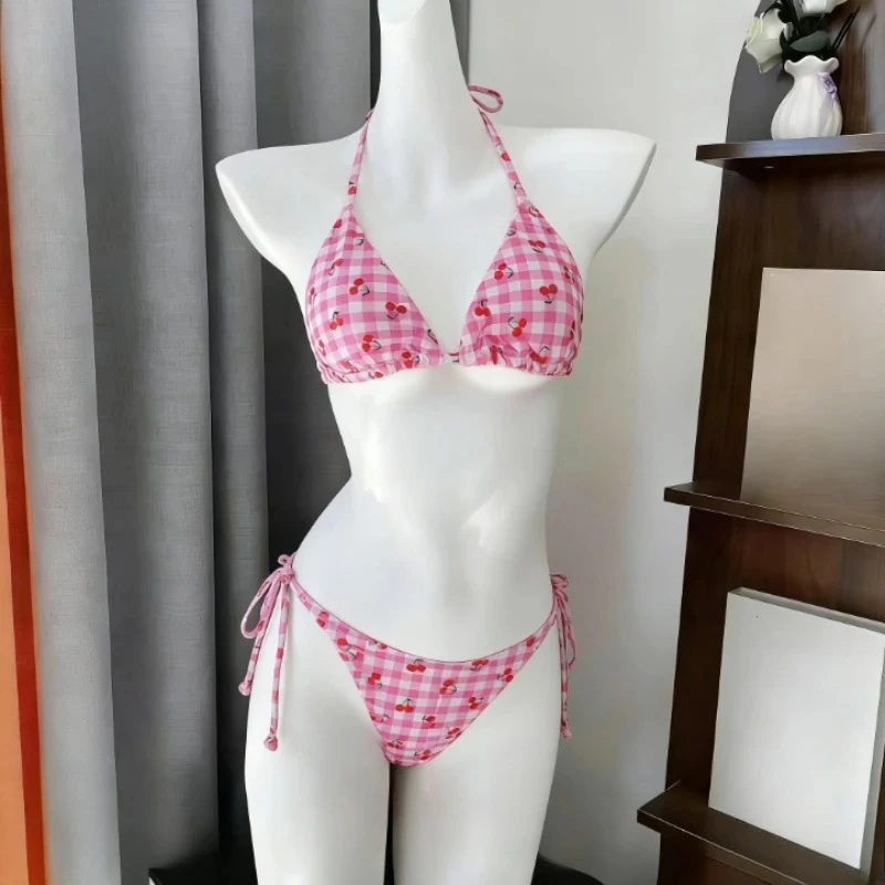 Kawwaii Cute Ruffle Trim Bikini Set Halter Strap Two Piece Swimwear Sweet Style Beach Party Bathing Suit
Kawwaii Cute Ruffle Trim Bikini Set Halter Strap Two Piece Swimwear Sweet Style Beach Party Bathing Suit